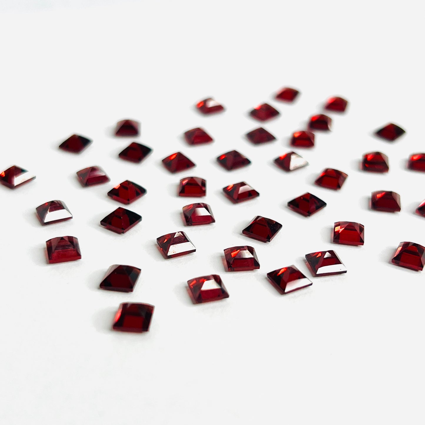 Garnet Facet - 5mm Princess Cut