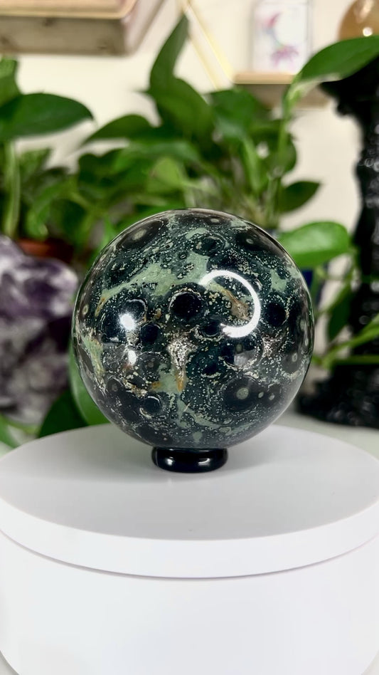 Kambaba Jasper Sphere