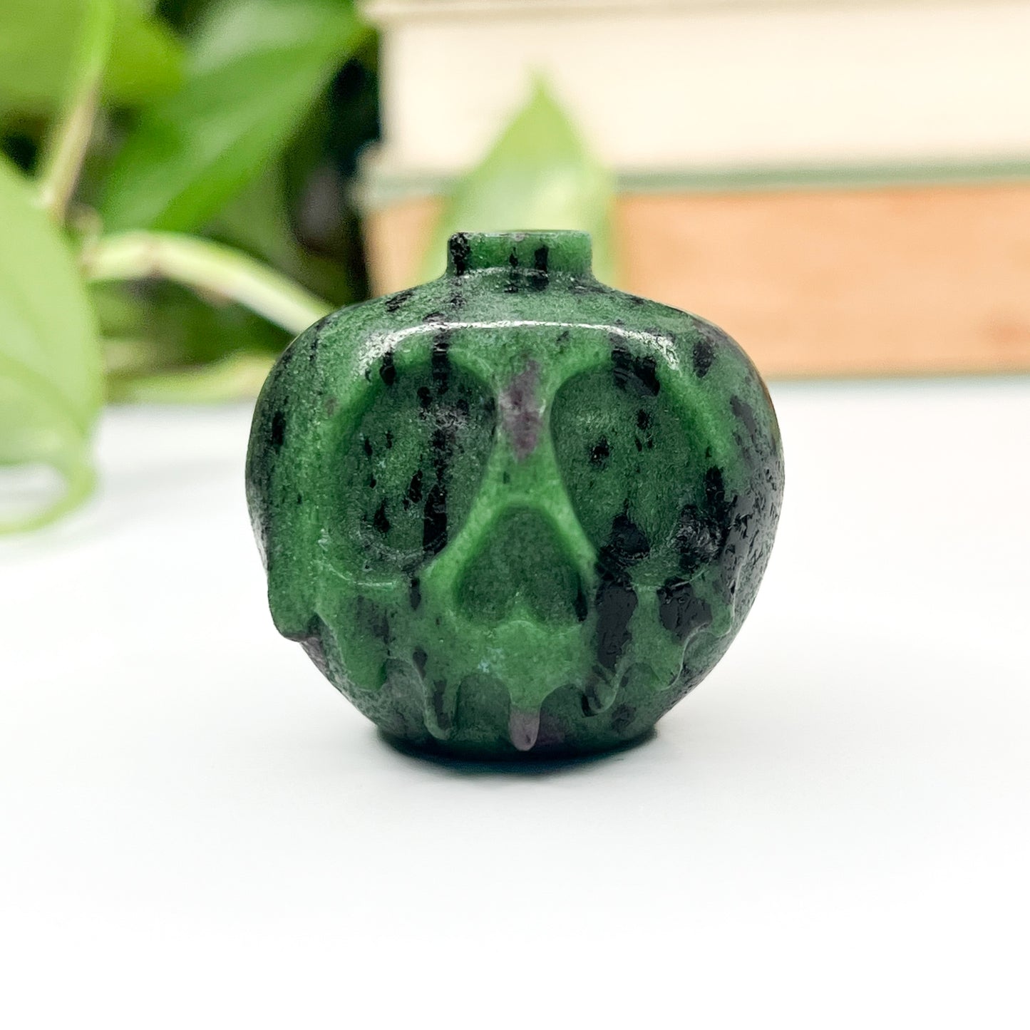 Small Poison Apple